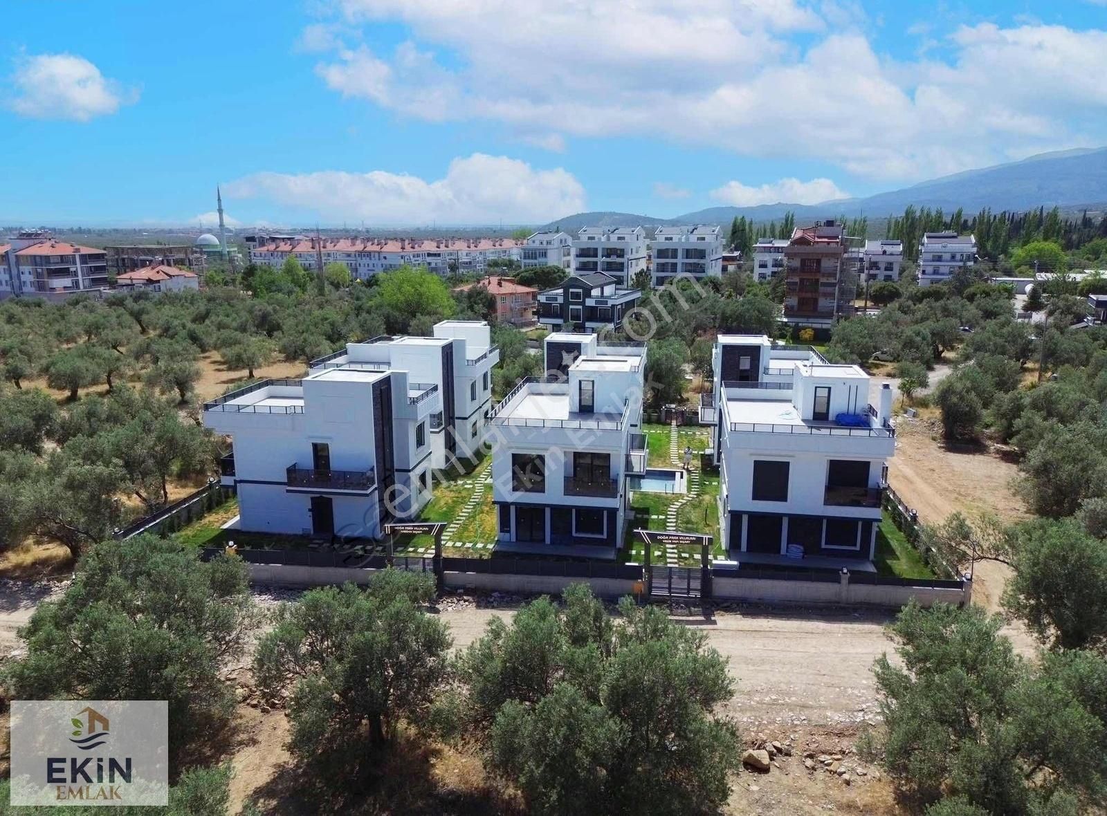 Site İçerisinde Havuzlu 4+1 Tripleks Villa - Görsel 28