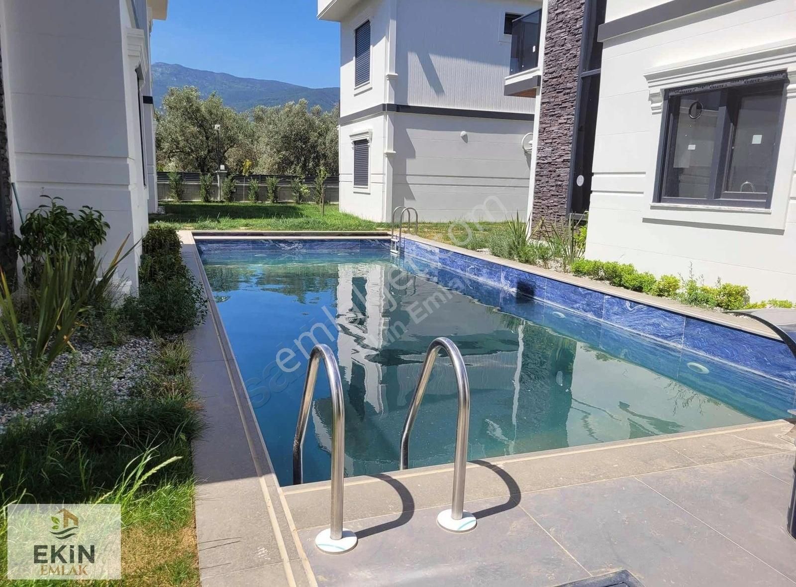 Site İçerisinde Havuzlu 4+1 Tripleks Villa - Görsel 19