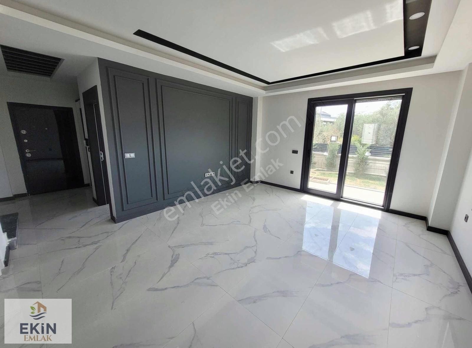 Site İçerisinde Havuzlu 4+1 Tripleks Villa - Görsel 8