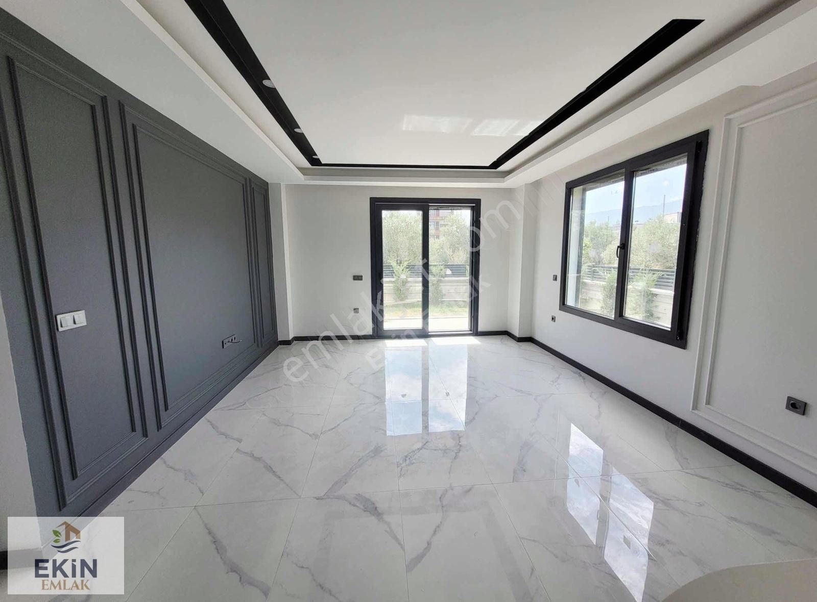 Site İçerisinde Havuzlu 4+1 Tripleks Villa - Görsel 11