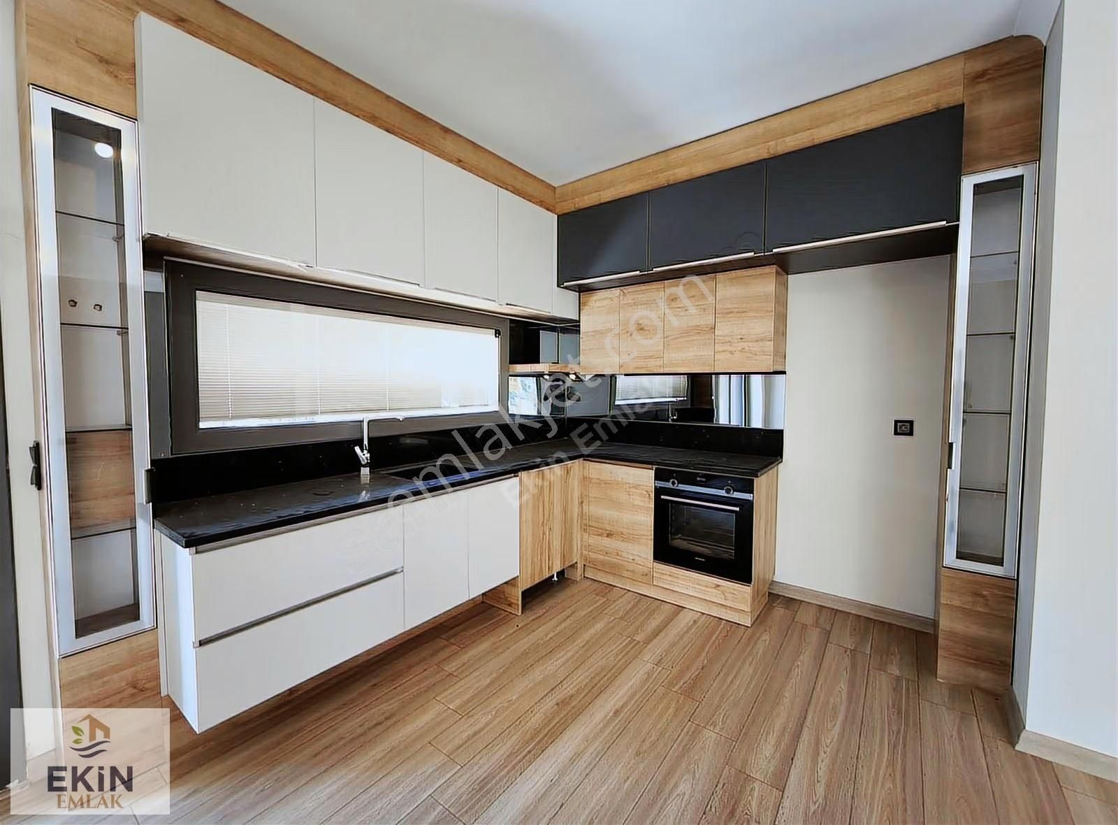 Güre'de Denize Yakın, Geniş, Müstakil, Lüks 4+1 Sıfır Villa! - Görsel 7