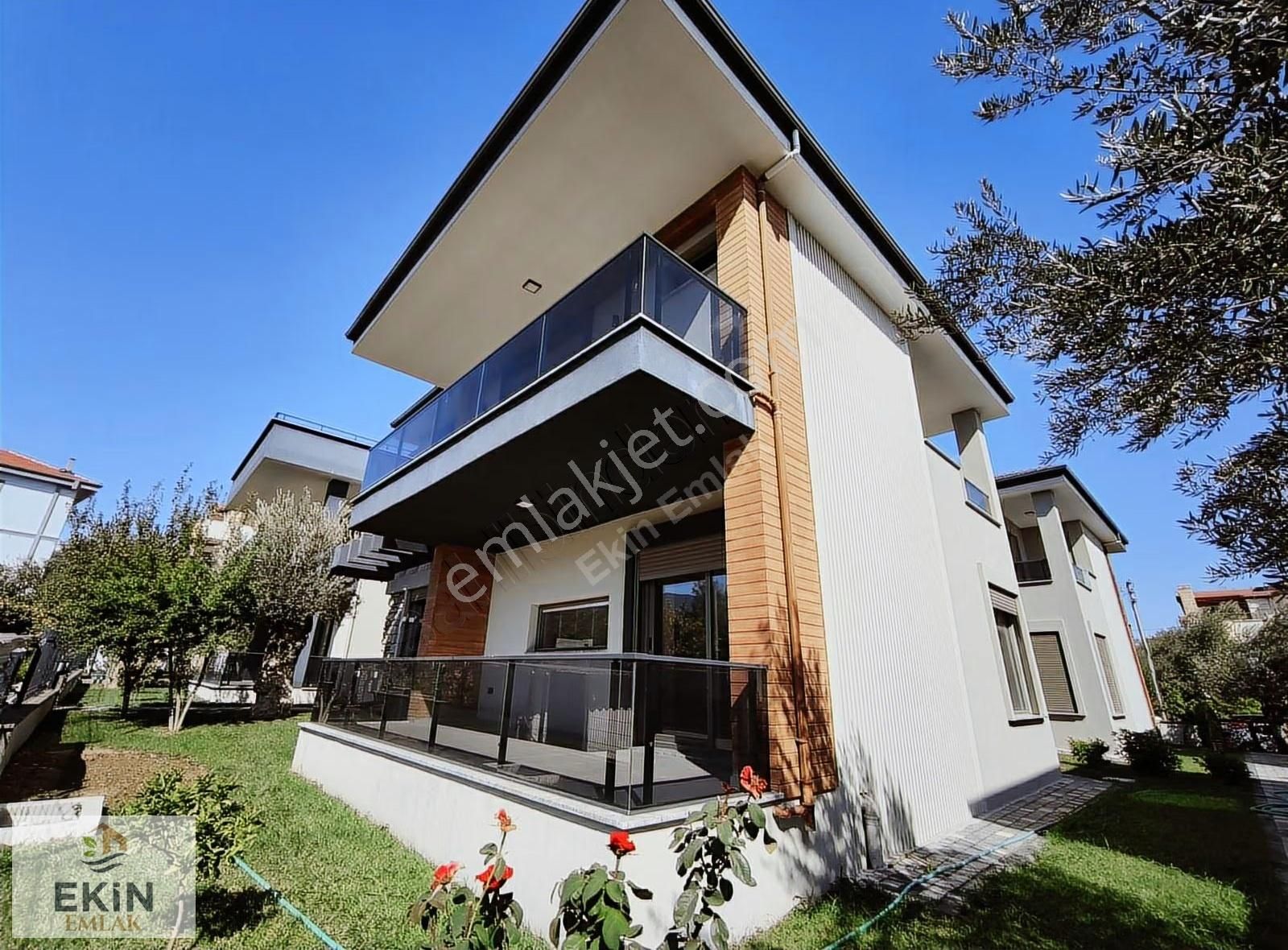 Güre'de Denize Yakın, Geniş, Müstakil, Lüks 4+1 Sıfır Villa! - Görsel 4