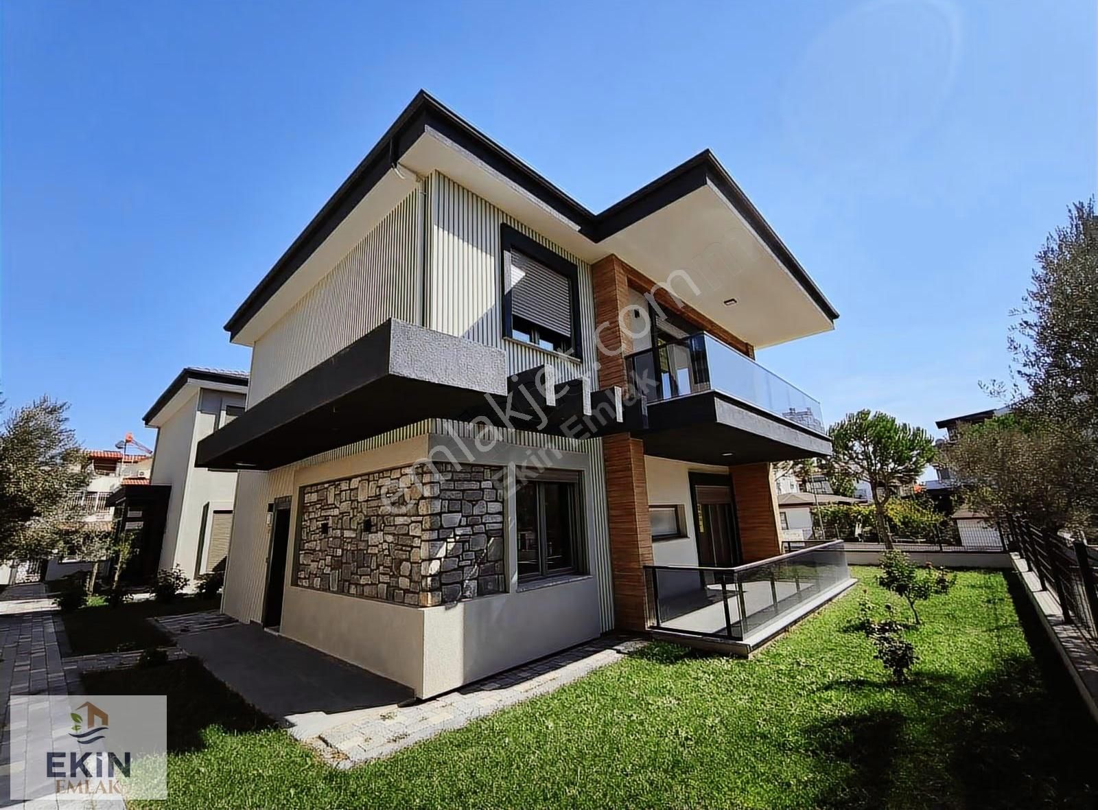 Güre'de Denize Yakın, Geniş, Müstakil, Lüks 4+1 Sıfır Villa! - Görsel 13