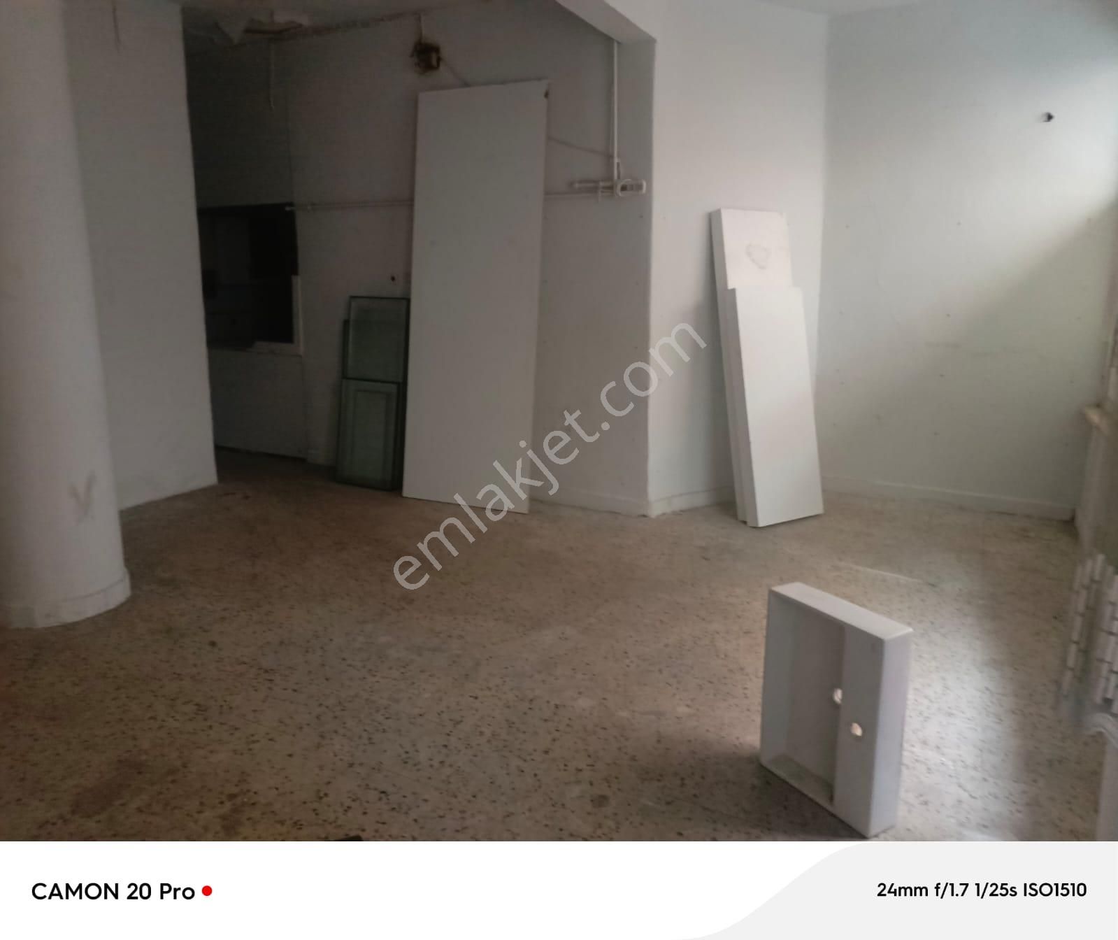 Cadde Üzeri Kiralık Dükan Veya Kahve İzinleri Mevcut