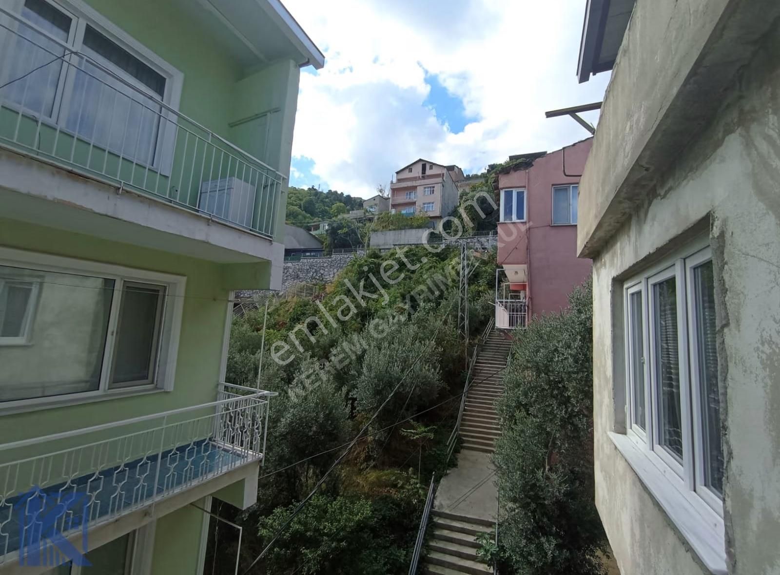 Bursa Osmangazi Çekirgede Komple Müstakil Satılık Bina