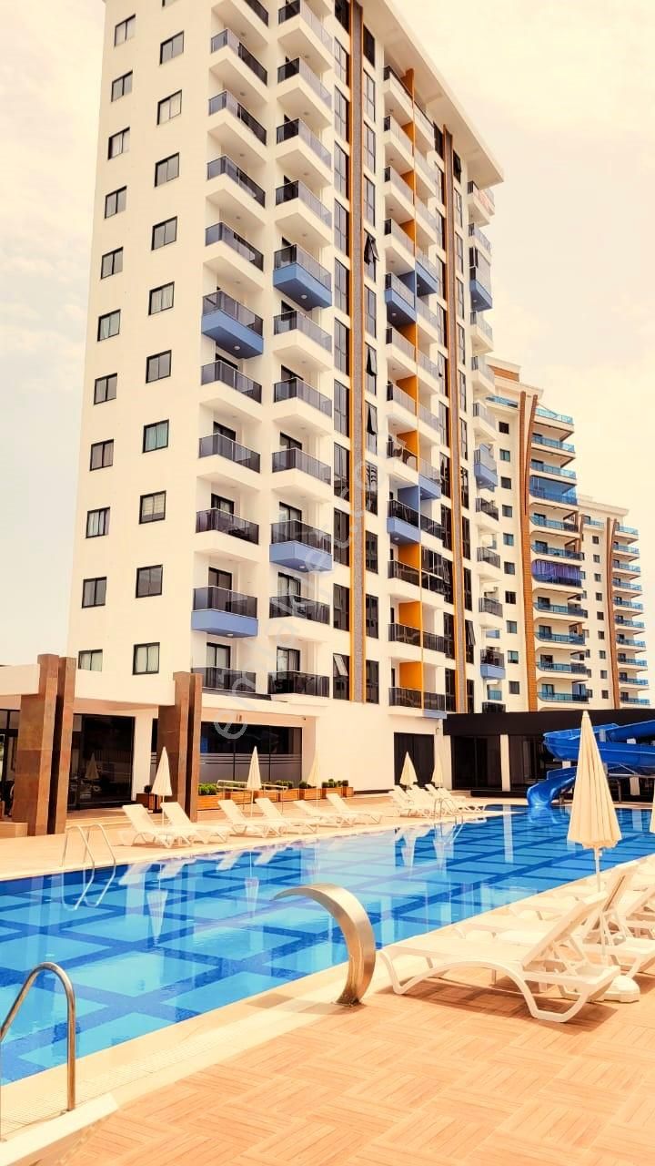 Tam Altyapıya Sahip Bir Komplekste Deniz Kenarında Güzel Bir Yaşam - Görsel 3