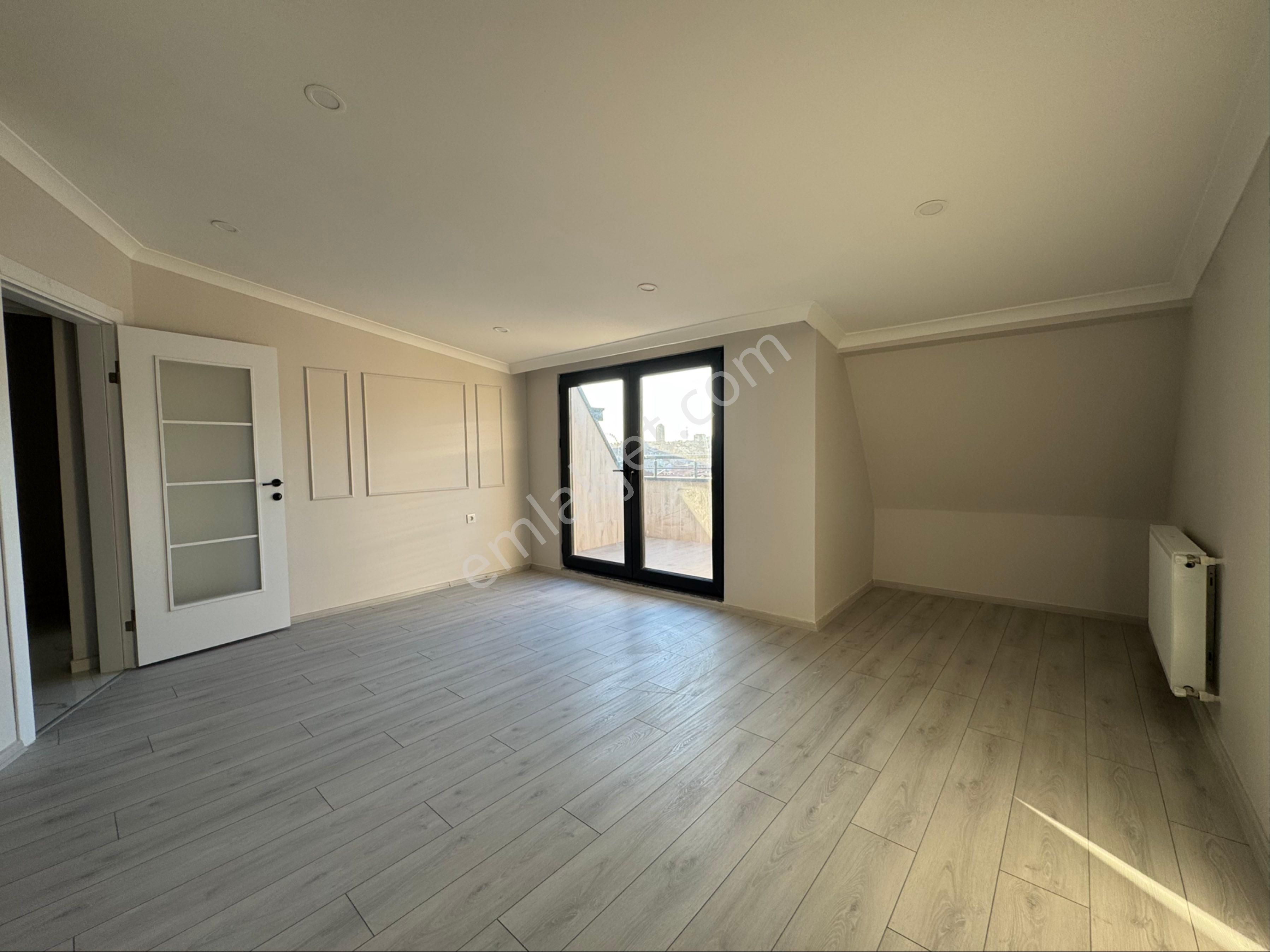 Molla Teambayrampaşa Kartaltepe Merkezde Sıfır Satılık Lüks Dubleks - Görsel 14