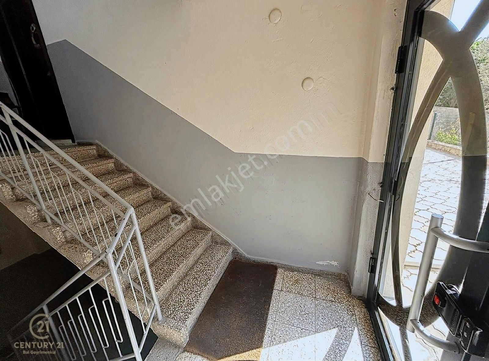 Century 21 Bal'dan Atatürk Mahallesi Hastane Üstü Kiralık 1+1 - Görsel 7