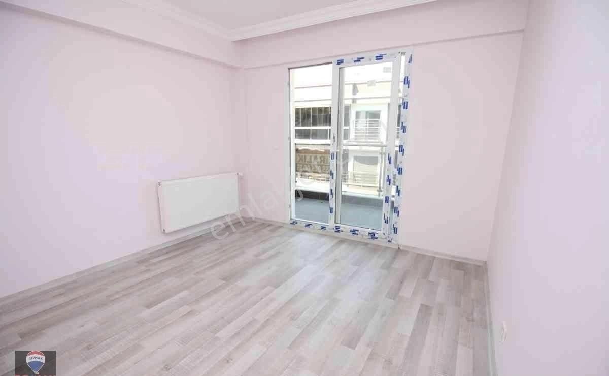 Bayraklı Körfez Mahallesı Seyır Tepede Sıfır 3+1 Kıralık Daıre - Görsel 7