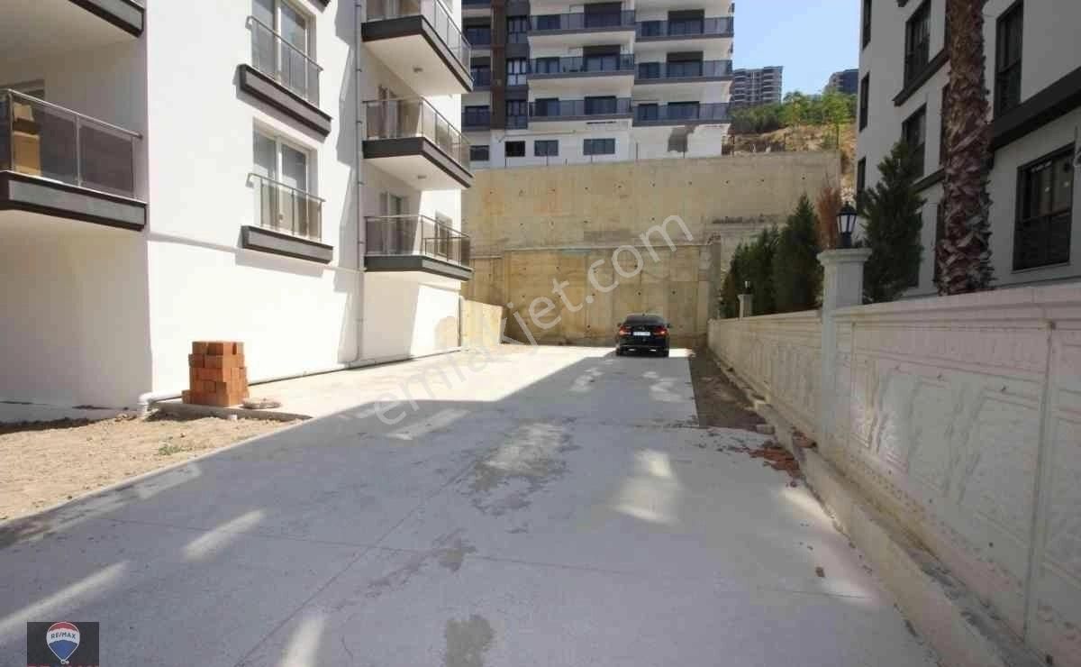 Bayraklı Körfez Mahallesı Seyır Tepede Sıfır 3+1 Kıralık Daıre - Görsel 19