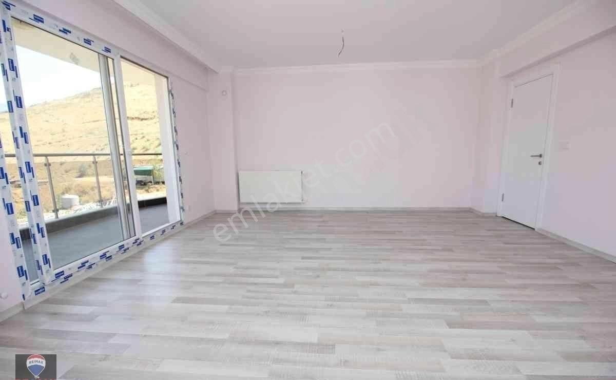 Bayraklı Körfez Mahallesı Seyır Tepede Sıfır 3+1 Kıralık Daıre - Görsel 11