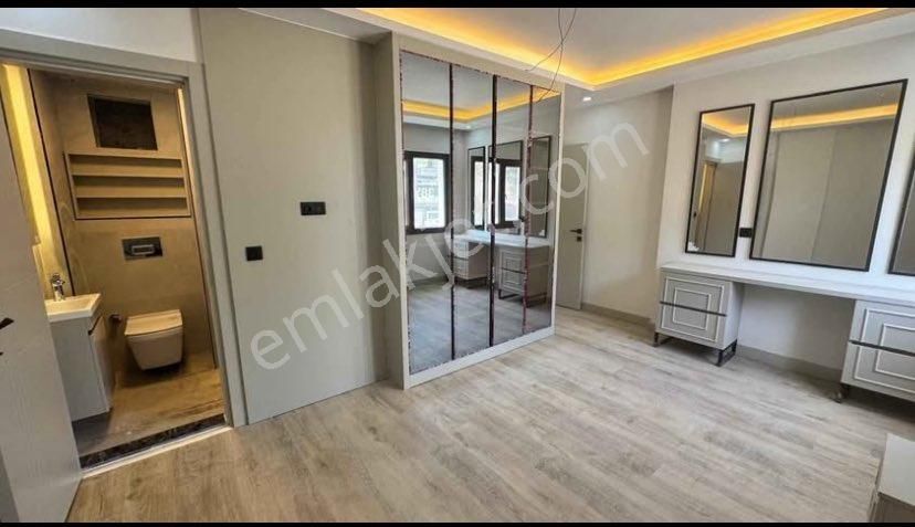 Kuşadasında Lüx 3+1 Satılık 2 Bloktan Oluşan Satılık Daire - Görsel 13