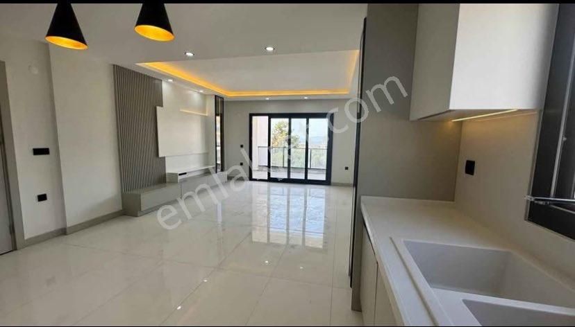 Kuşadasında Lüx 3+1 Satılık 2 Bloktan Oluşan Satılık Daire - Görsel 12