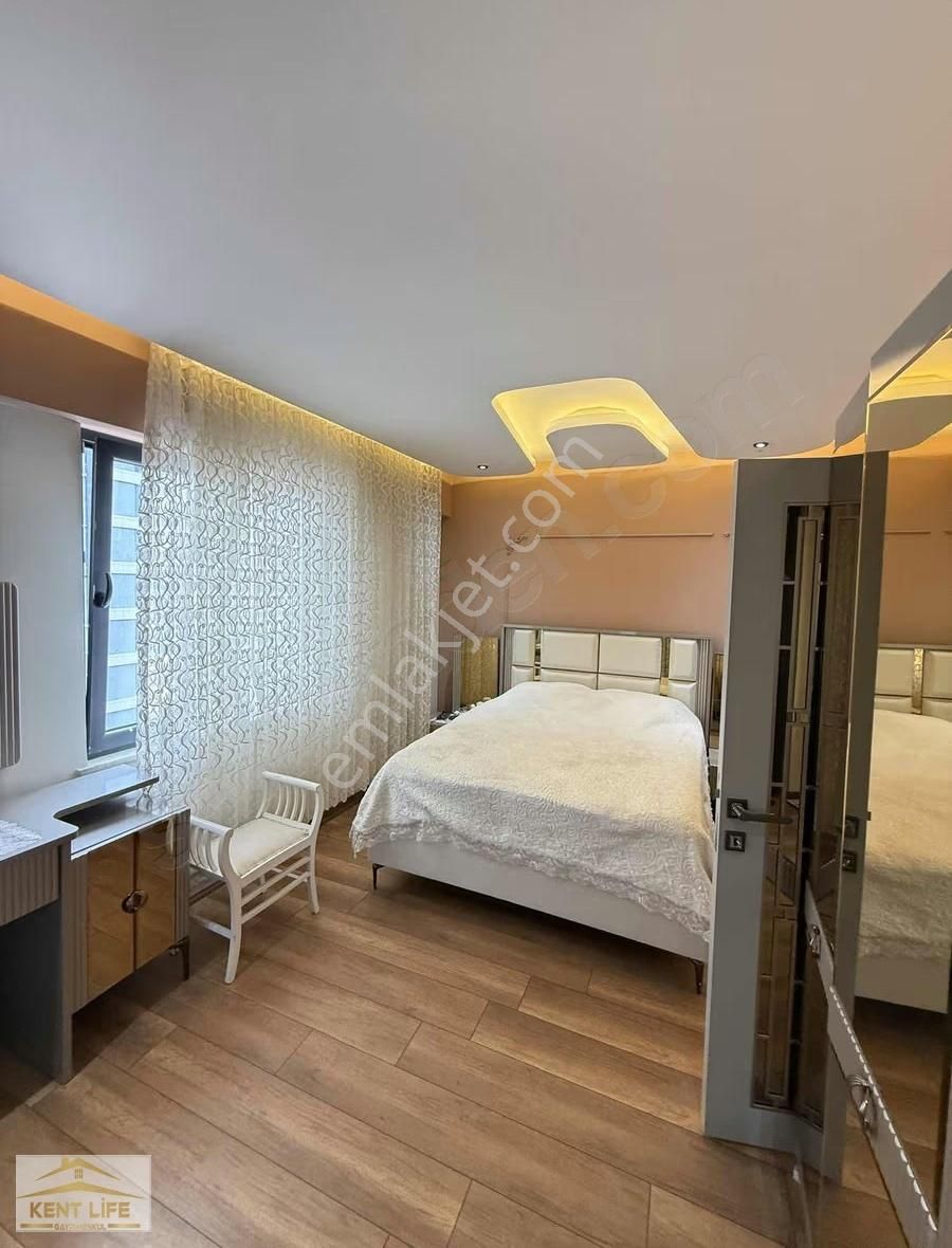 Fıstıklıda 3.5+1 Türk Hamamlı Giyinme Odalı Kapalı Garajlı - Görsel 4