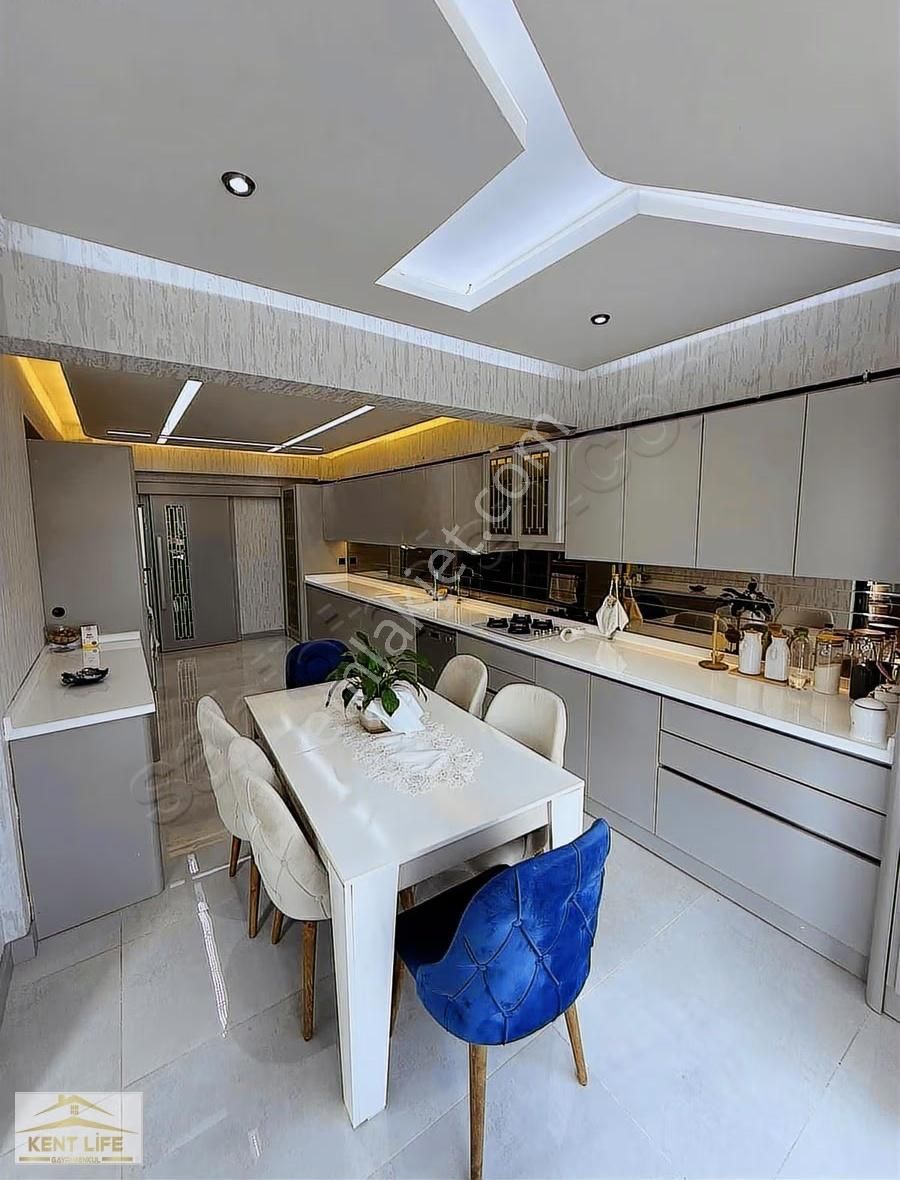 Fıstıklıda 3.5+1 Türk Hamamlı Giyinme Odalı Kapalı Garajlı - Görsel 10