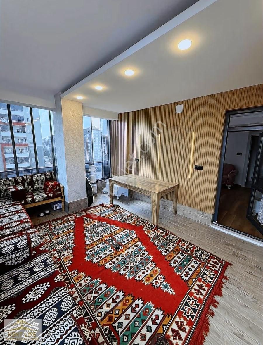 Fıstıklıda 3.5+1 Türk Hamamlı Giyinme Odalı Kapalı Garajlı - Görsel 8