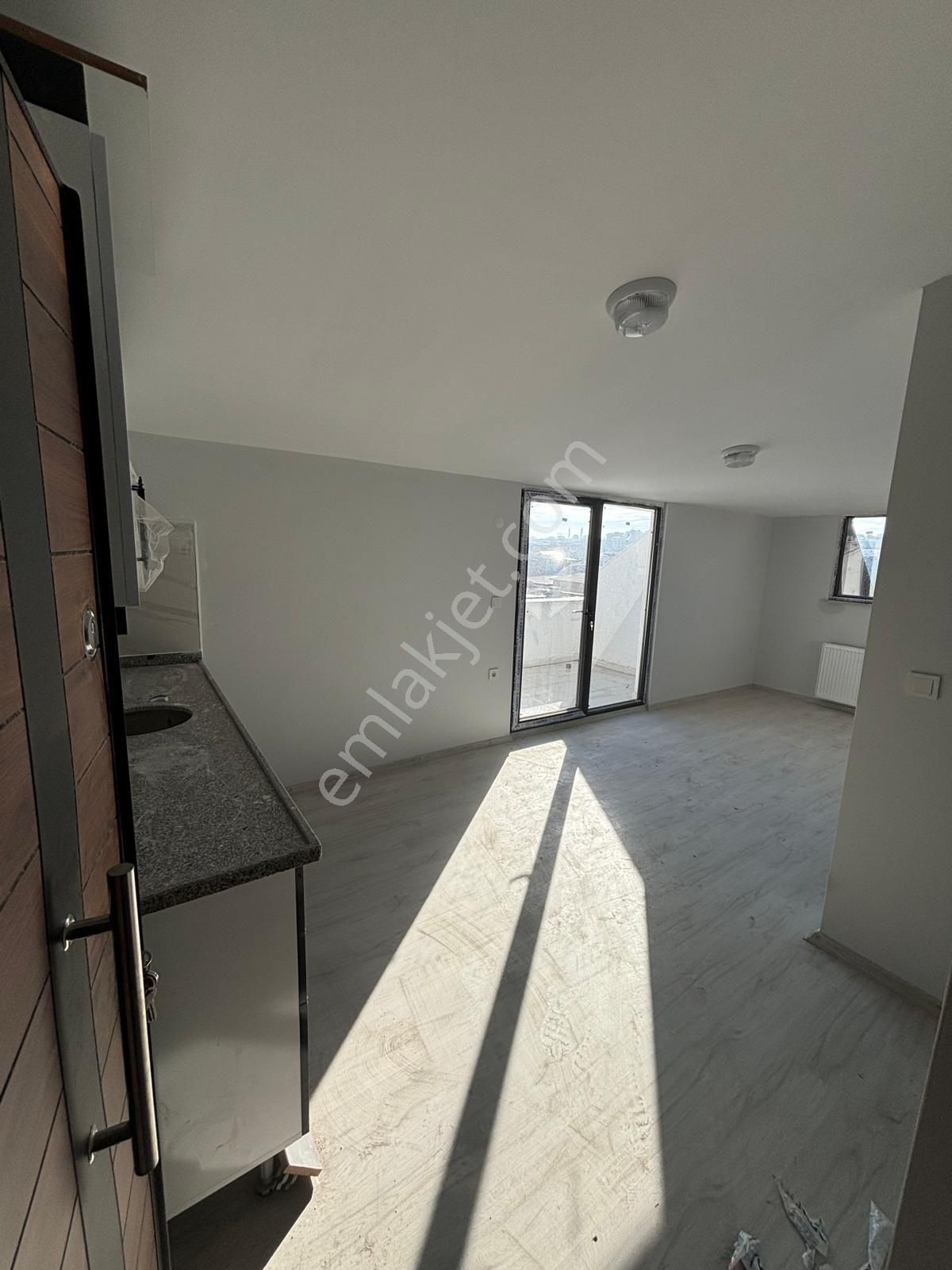 Sultanbeyli Turgut Reis Te Acil Satilik 4, + 1 Satılık Üst Dünle - Görsel 11