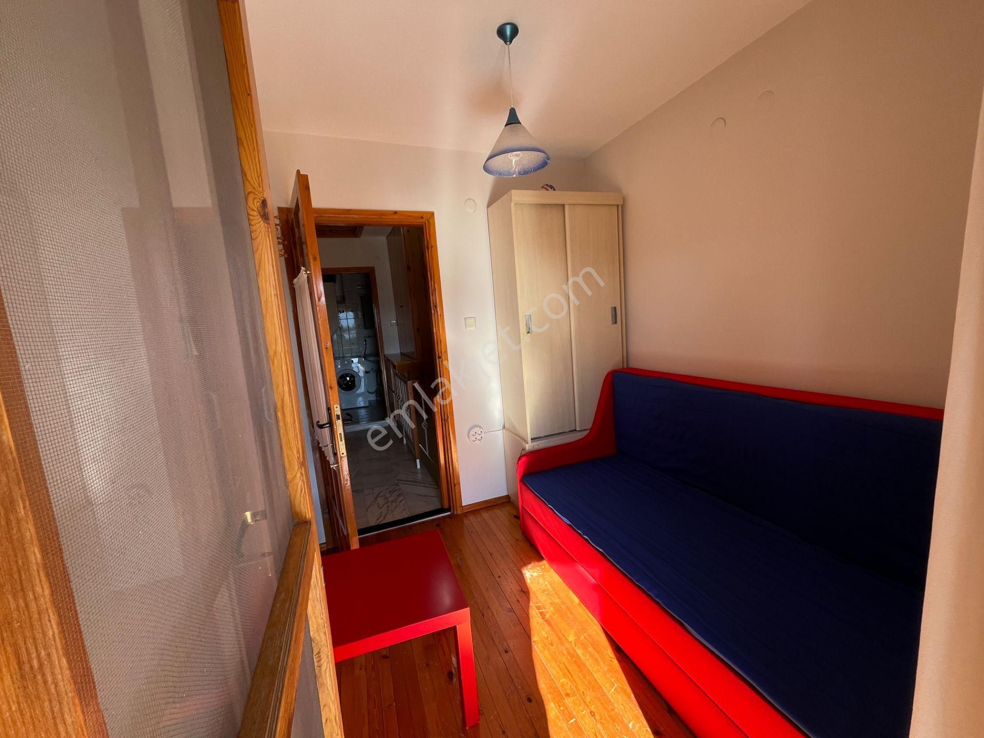 İzmir Eski Foça'da Denize Yakın Havuzlu Sitede Satılık Villa - Görsel 27