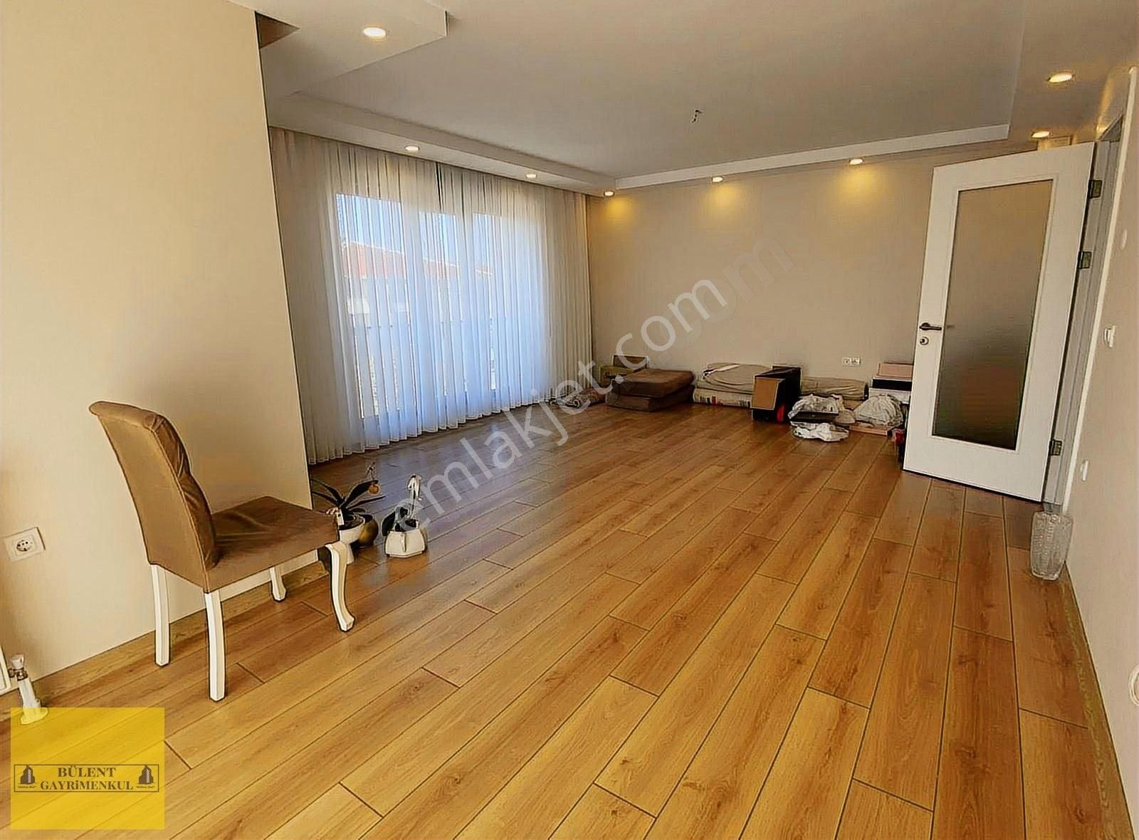 Bahçelievler Kıbrıs Parkı Yakını 1yıllık Dublex 5+2 K.oto Parklı - Görsel 3