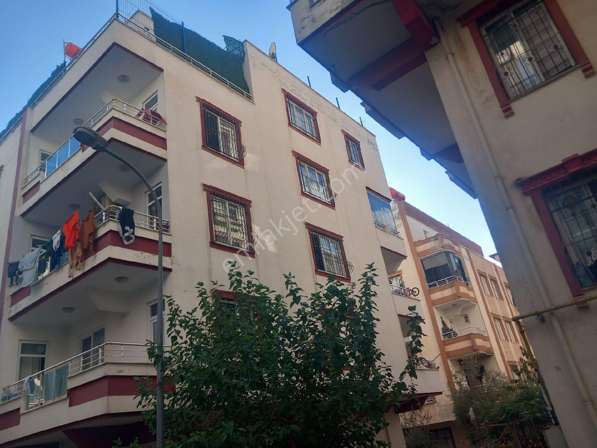 Gazikent Opet Arkasında Acil Satılık 3+1