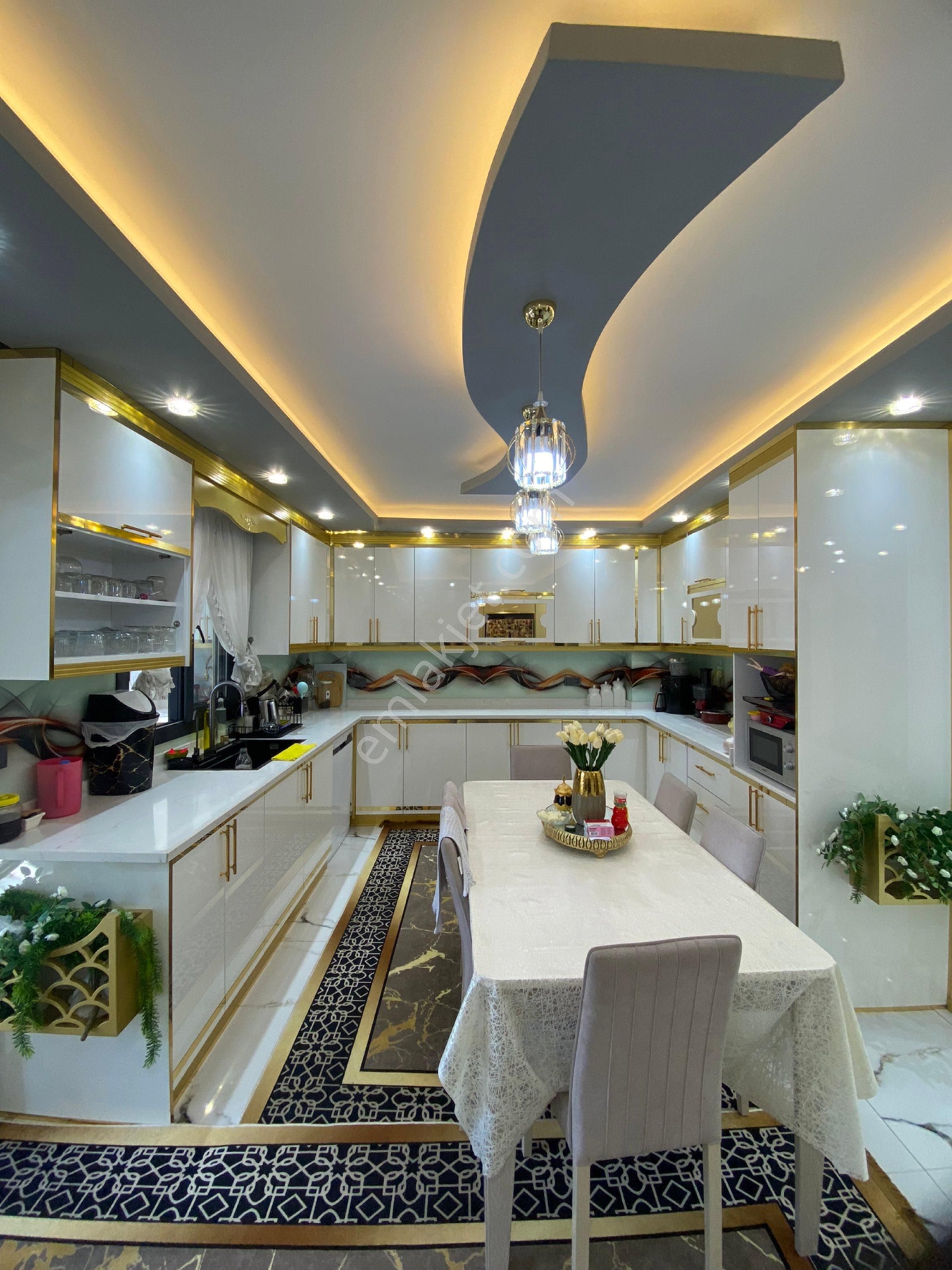 Aziz Emlak’tan Kurdalide Acil Satılık Lüks Komple Bina - Görsel 7