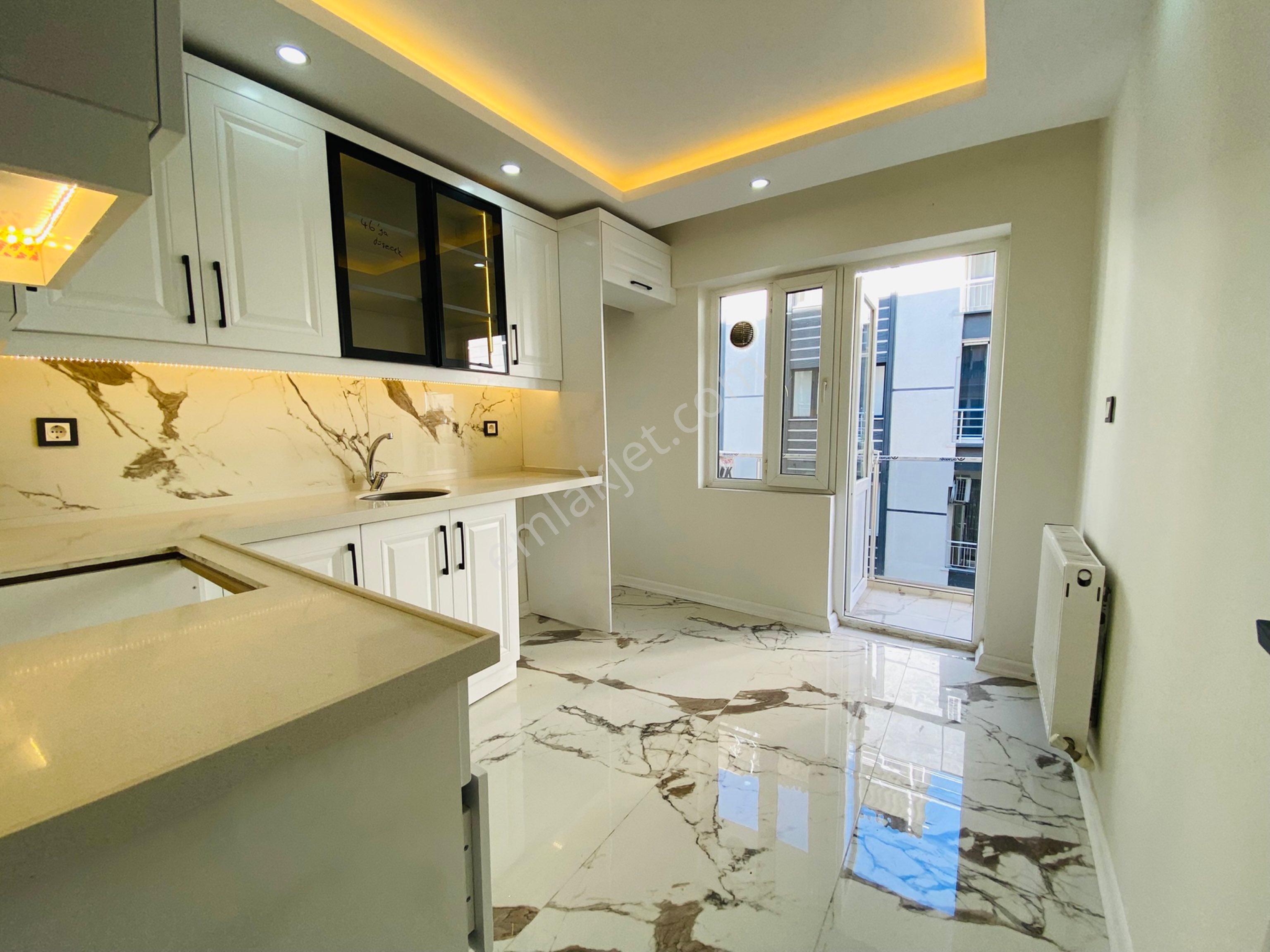 Topçuasım Mahallesinde 3+1 Full Lüks Ara Kat Daire Fırsatı - Görsel 3