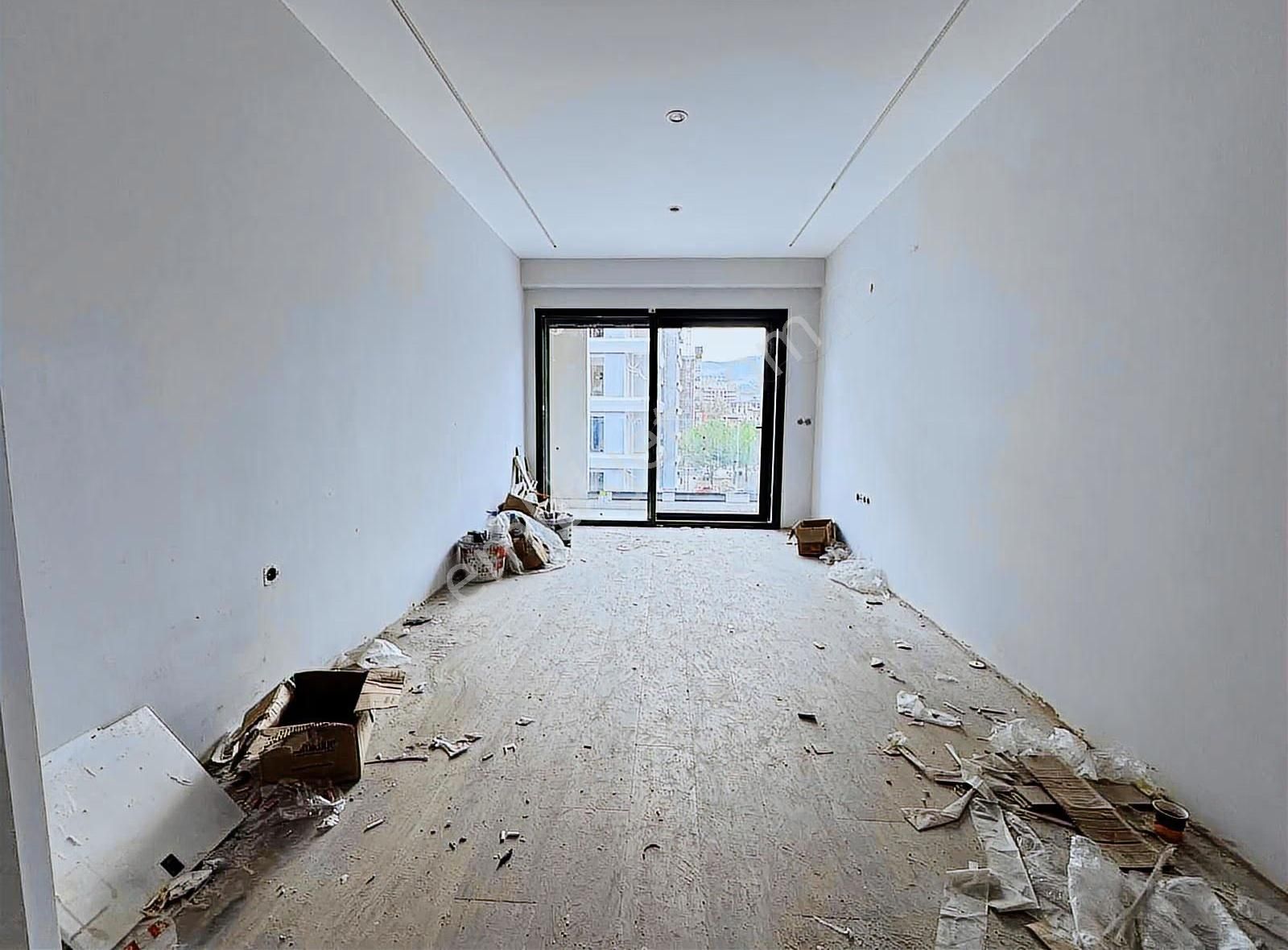 Bayraklı Marka Premium Site İçi Satılık Sıfır 1+1 Teraslı Daire - Görsel 15