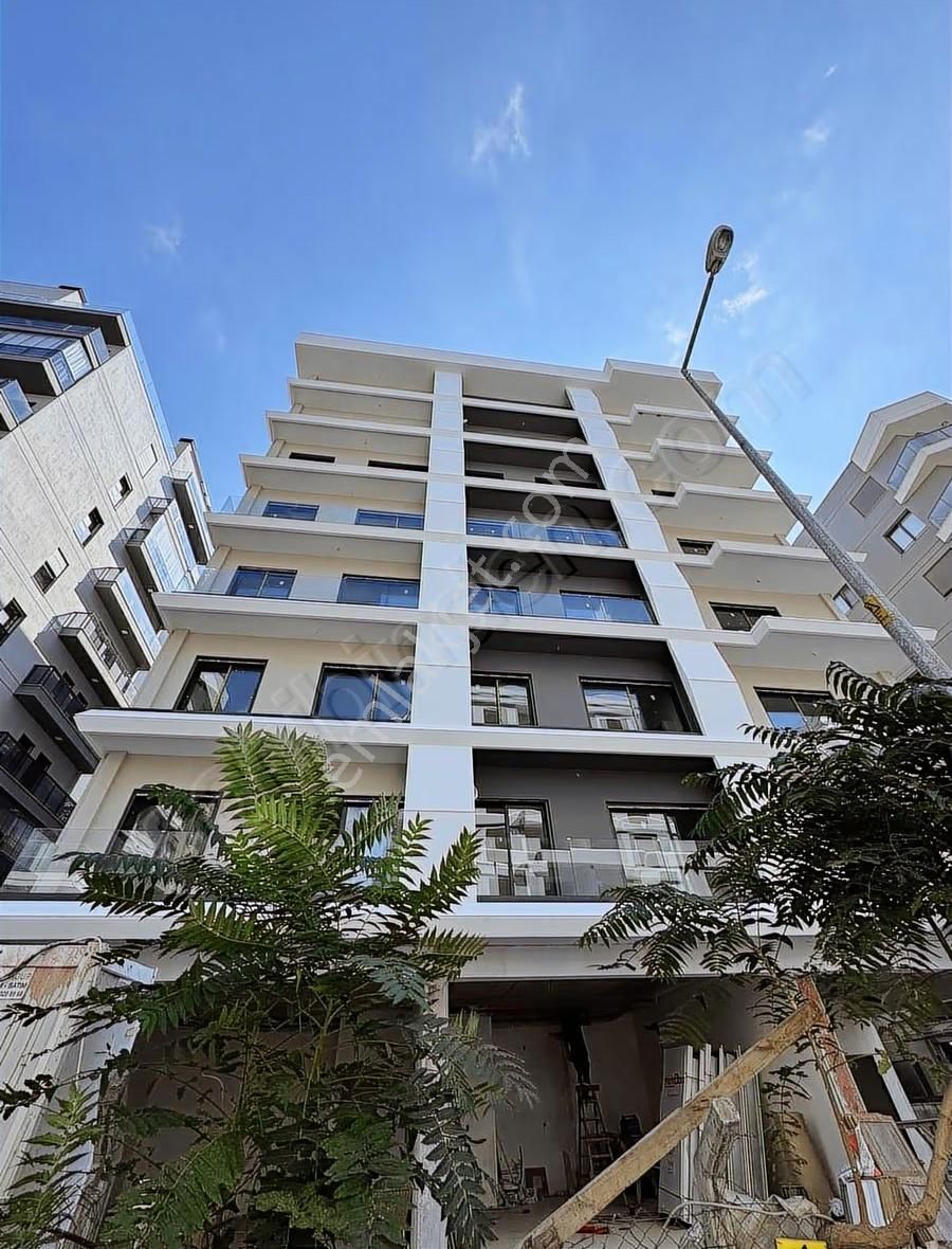 Bayraklı Marka Premium Site İçi Satılık Sıfır 1+1 Teraslı Daire - Görsel 14