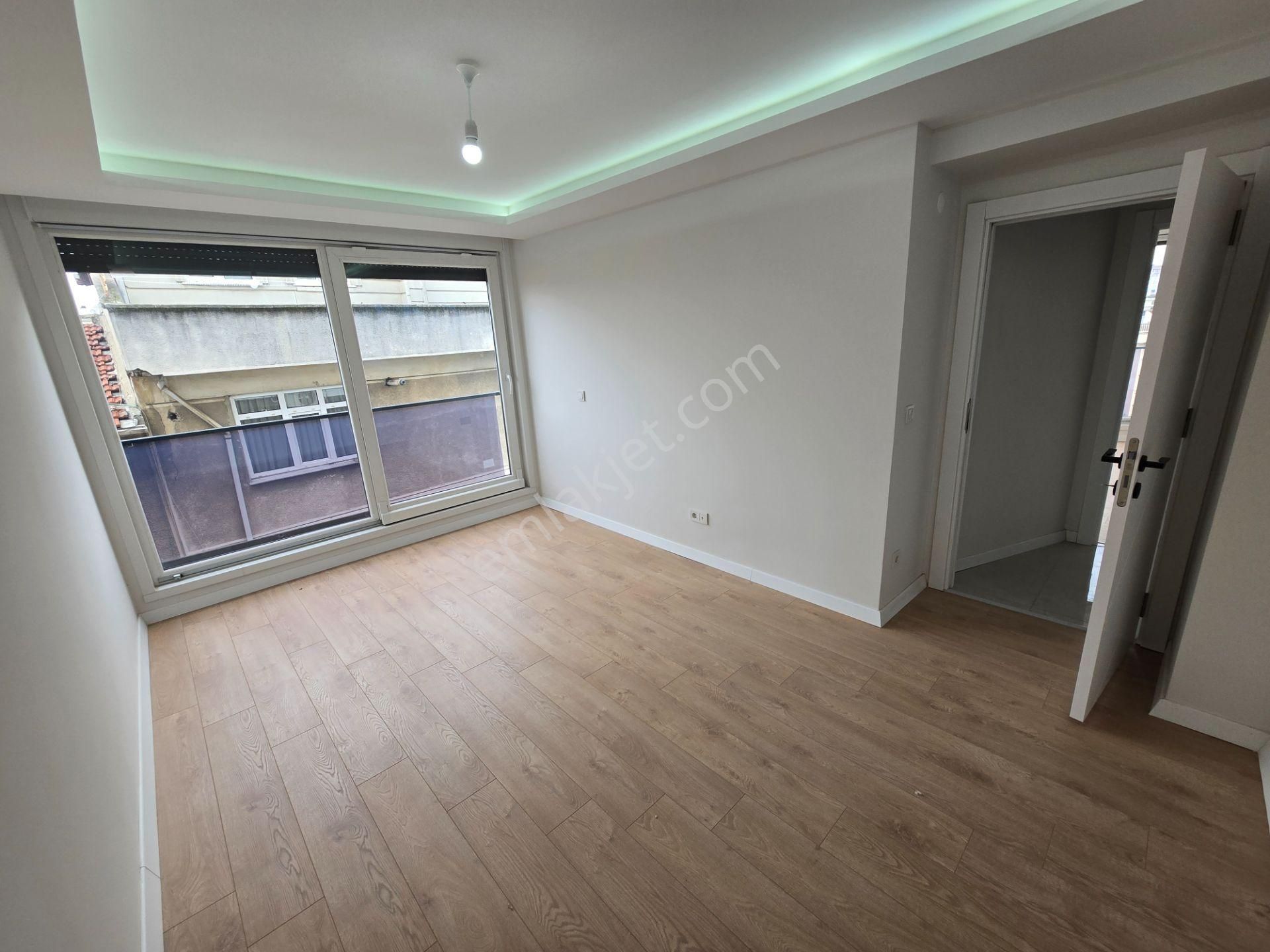 Deluxe 26 ' Dan Sıfır Binada Asansörlü Köşe Ferah 3+1 110 M2 Daire - Görsel 9