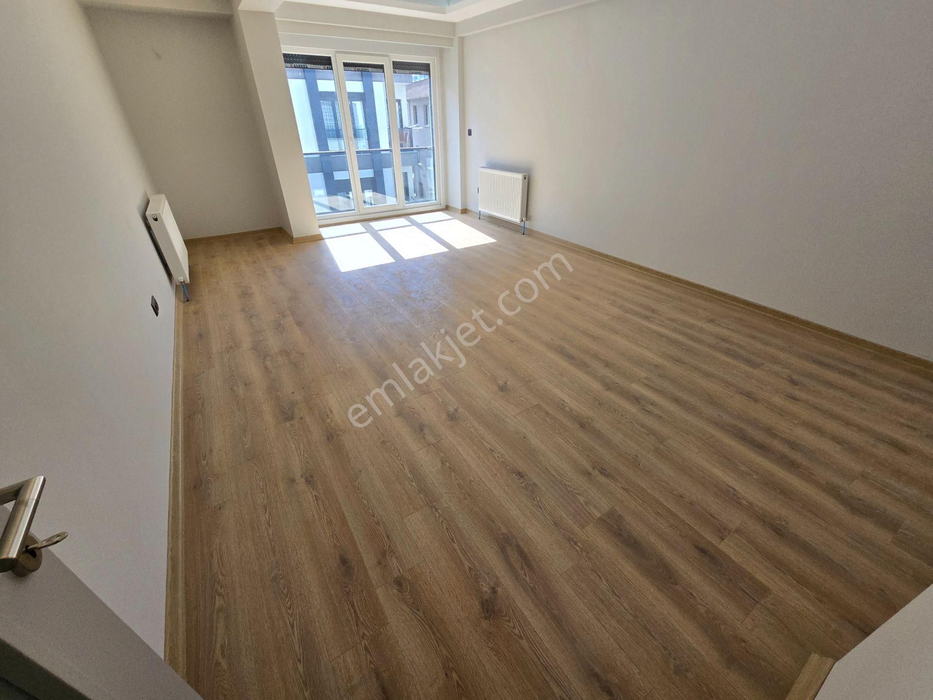 Deluxe 26 'dan Sıfır Binada Teraslı Asanörlü Manzaralı 4+2 170 M2 Dublex - Görsel 4