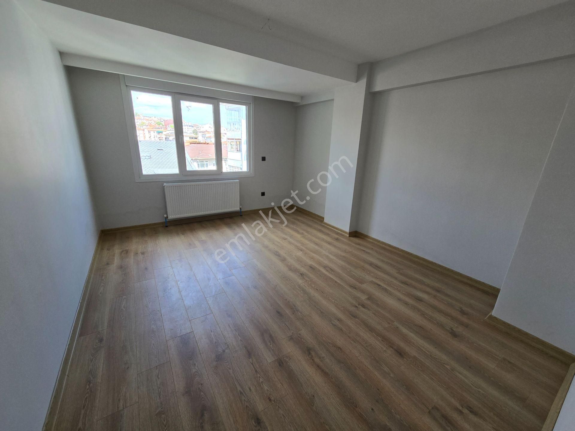 Deluxe 26 'dan Sıfır Binada Teraslı Asanörlü Manzaralı 4+2 170 M2 Dublex - Görsel 9