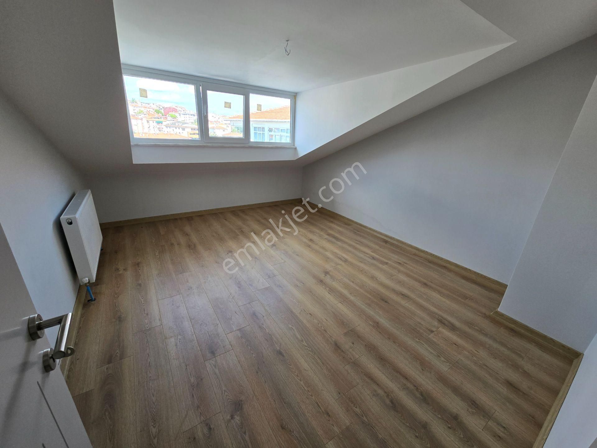 Deluxe 26 'dan Sıfır Binada Teraslı Asanörlü Manzaralı 4+2 170 M2 Dublex - Görsel 25