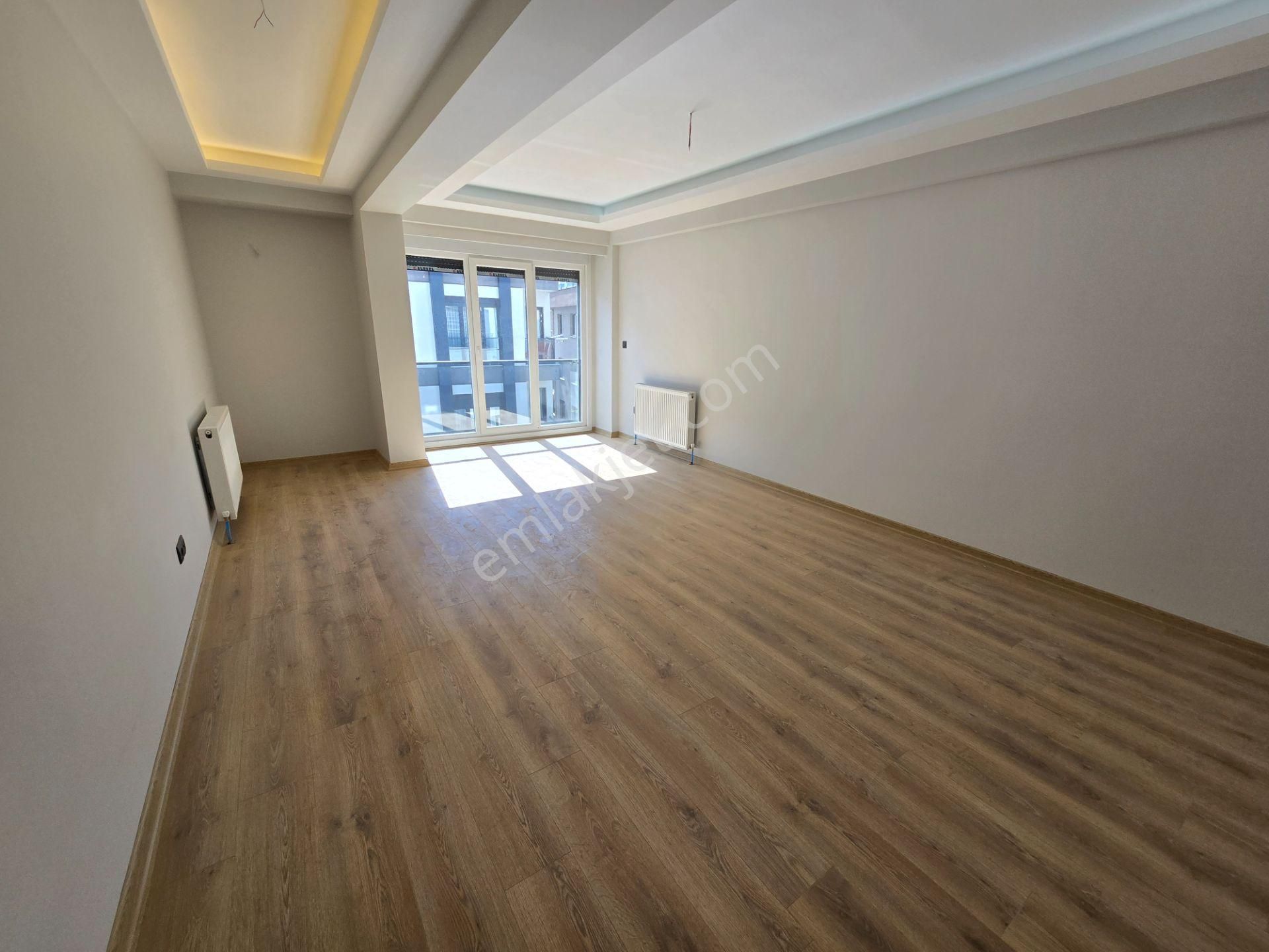Deluxe 26 'dan Sıfır Binada Teraslı Asanörlü Manzaralı 4+2 170 M2 Dublex - Görsel 2