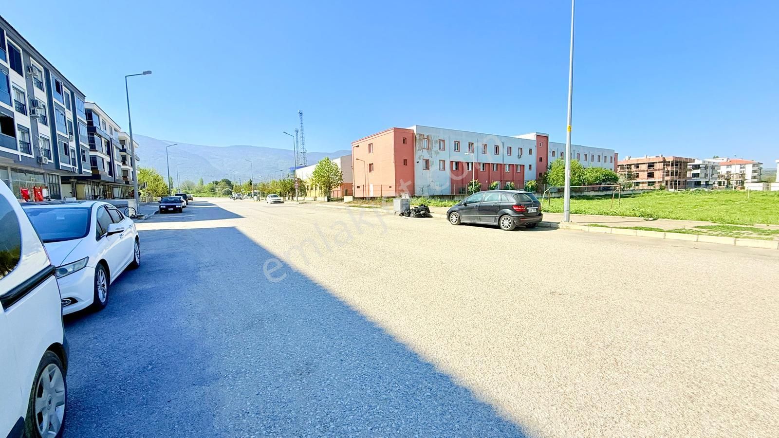 İzmir Tire De Cadde Üzeri Kiralık Dükkan - Görsel 2