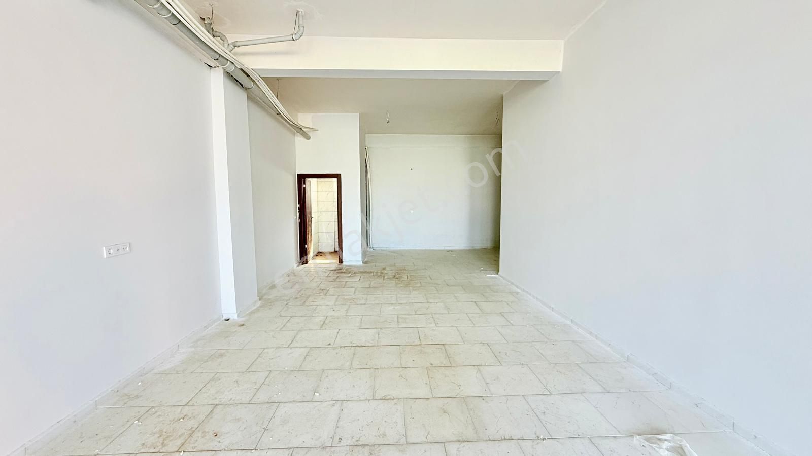 İzmir Tire De Cadde Üzeri Kiralık Dükkan - Görsel 4