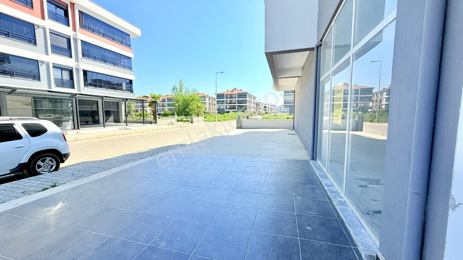 İzmir Tire De Cadde Üzeri Kiralık Dükkan - Görsel 14