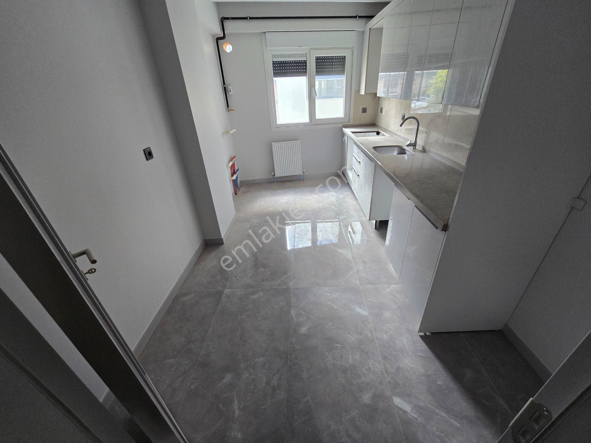 Deluxe 26 ' Dan Sıfır Binada Asansörlü Teraslı 3+2 160 M2 Dublex Daire - Görsel 10