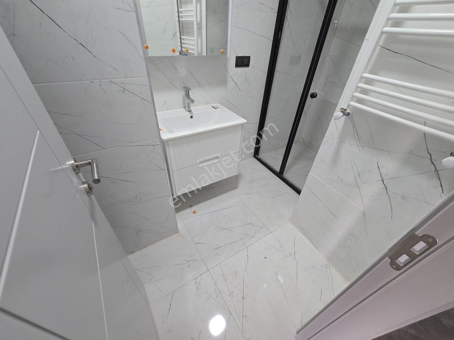 Deluxe 26 ' Dan Sıfır Binada Asansörlü Teraslı 3+2 160 M2 Dublex Daire - Görsel 13