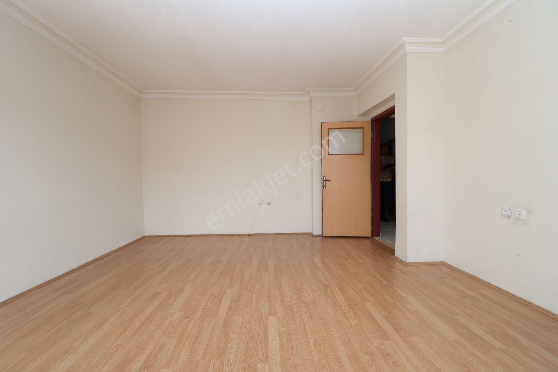 Akif'ten Piyade'de 3+1 Katta Caddeye Çok Yakın G/b Cephe Satılık Daire - Görsel 8