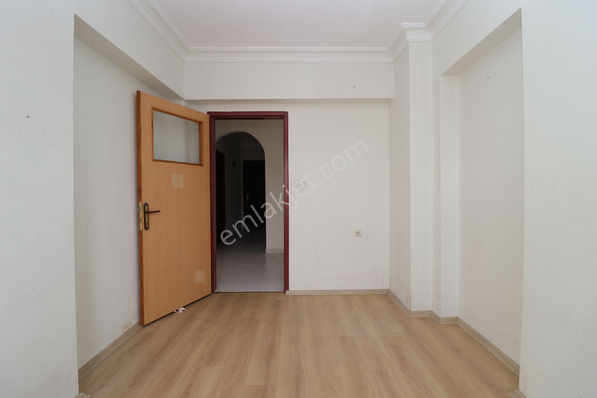 Akif'ten Piyade'de 3+1 Katta Caddeye Çok Yakın G/b Cephe Satılık Daire - Görsel 15