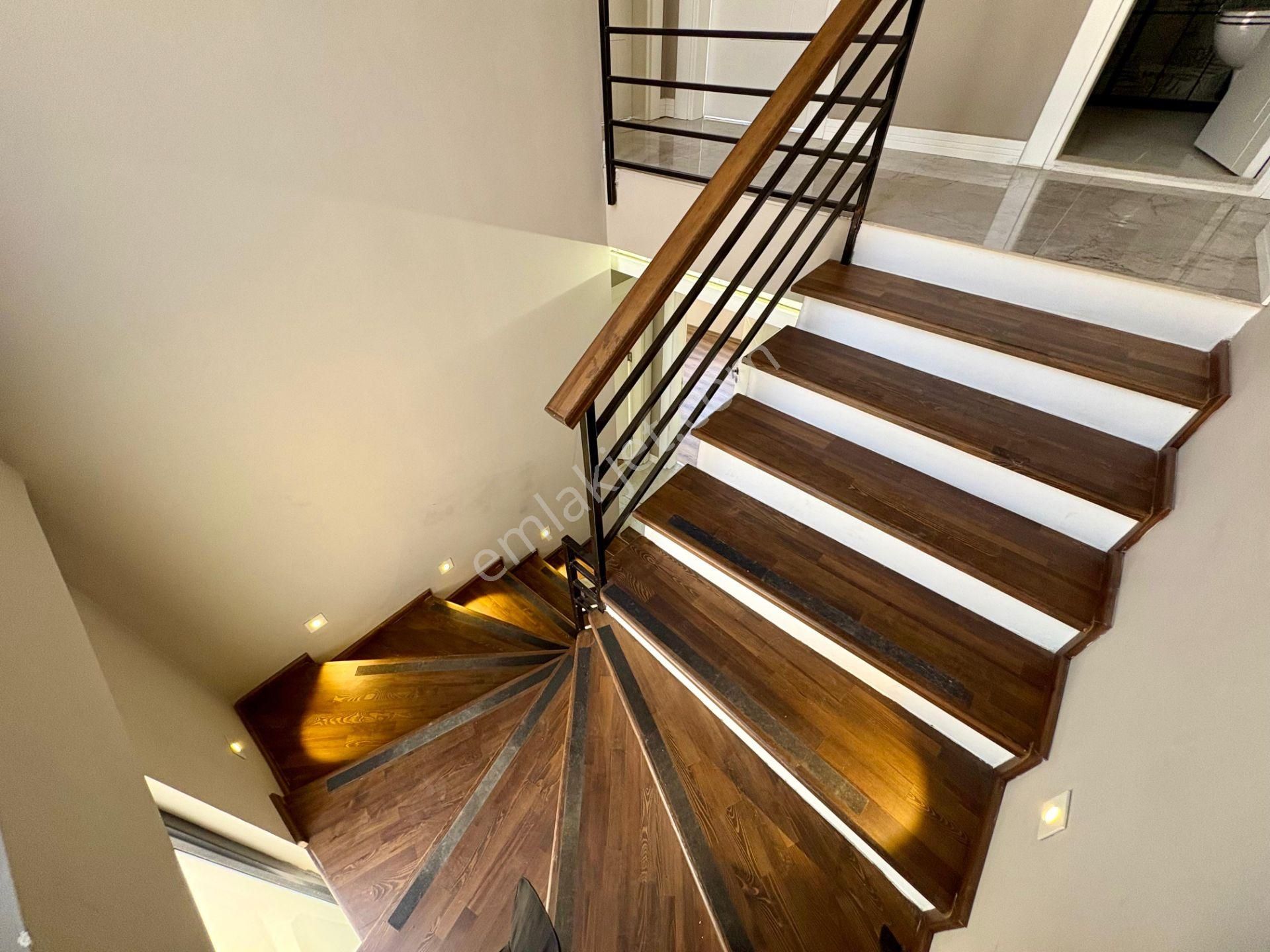 Akçay Sezgin Emlaktan Cemil Temelde Lüx Tasarım Sıfır 4+1 Villa - Görsel 28