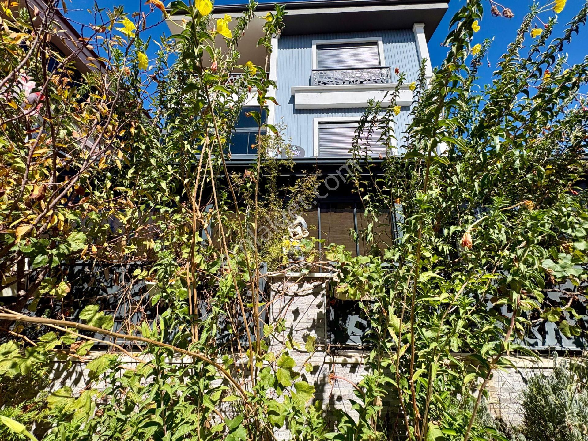 Akçay Sezgin Emlaktan Cemil Temelde Lüx Tasarım Sıfır 4+1 Villa - Görsel 34