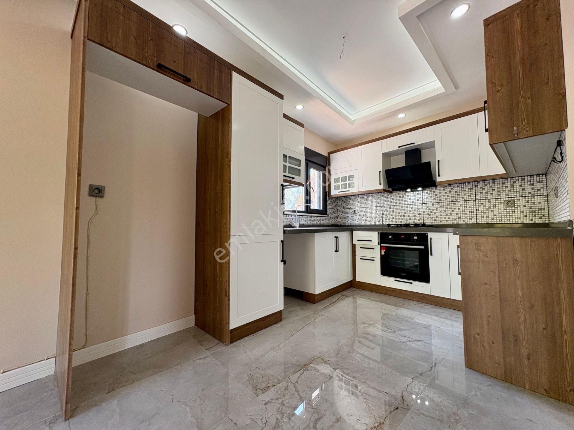 Akçay Sezgin Emlaktan Cemil Temelde Lüx Tasarım Sıfır 4+1 Villa - Görsel 23