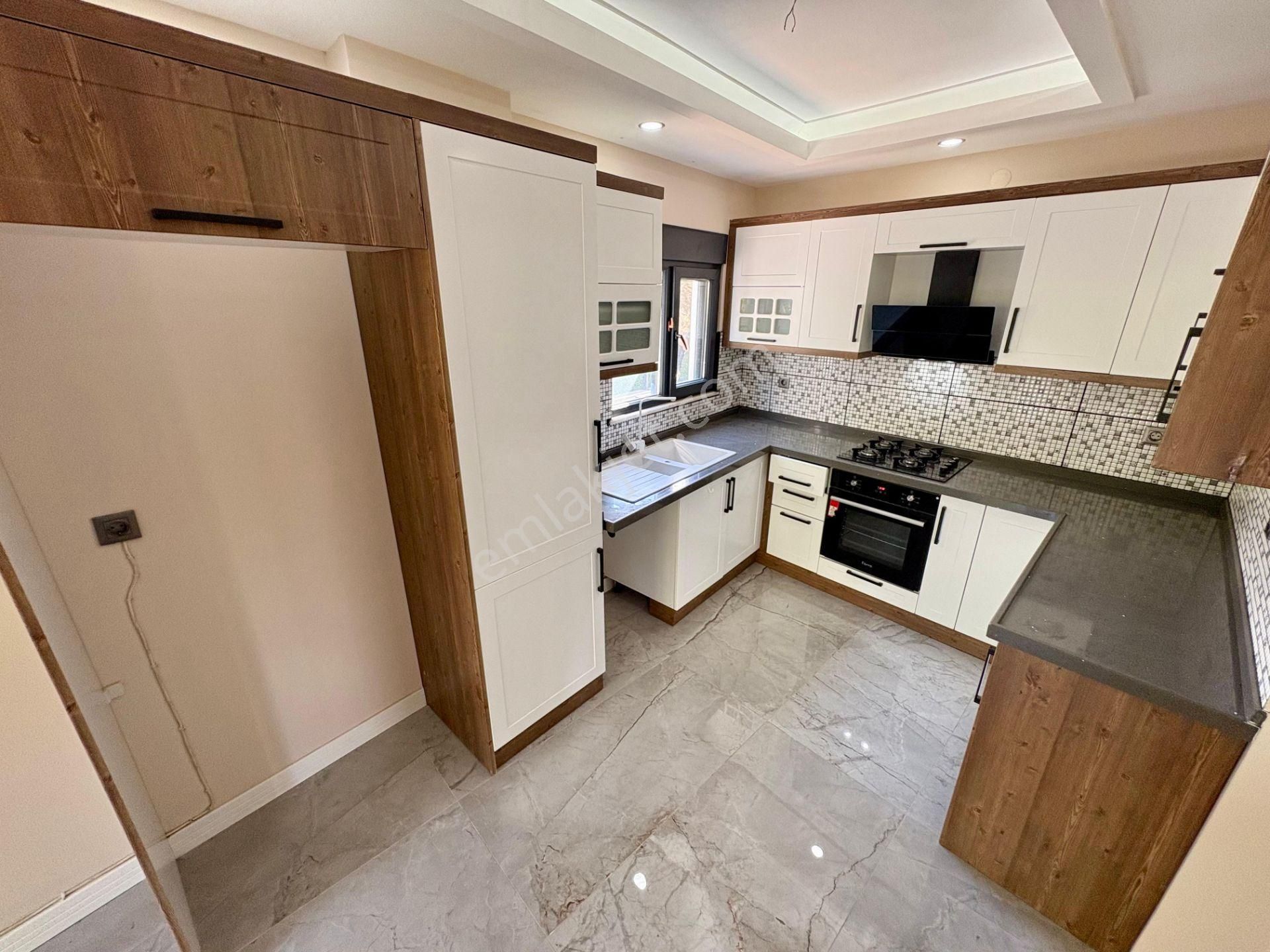 Akçay Sezgin Emlaktan Cemil Temelde Lüx Tasarım Sıfır 4+1 Villa - Görsel 26