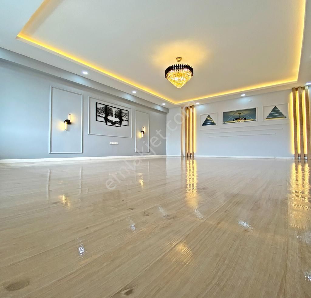 Kale Yapıdan Metrobüs Lokasyonun Da Satılık 2+1 Daire - Görsel 15