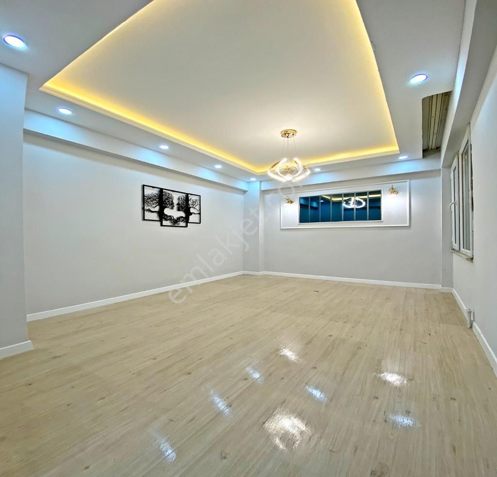 Kale Yapıdan Metrobüs Lokasyonun Da Satılık 2+1 Daire - Görsel 6