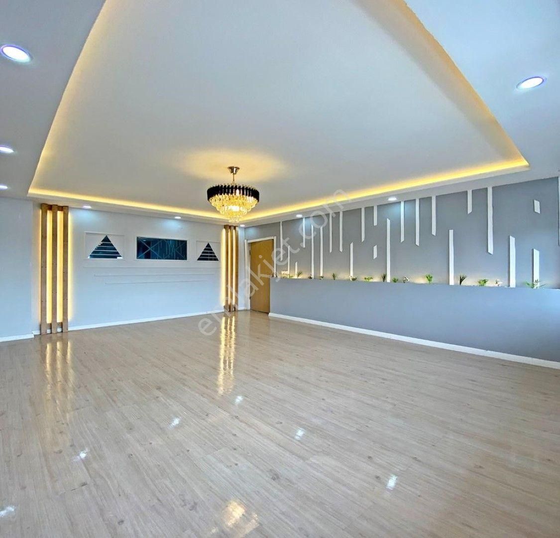 Kale Yapıdan Metrobüs Lokasyonun Da Satılık 2+1 Daire - Görsel 2