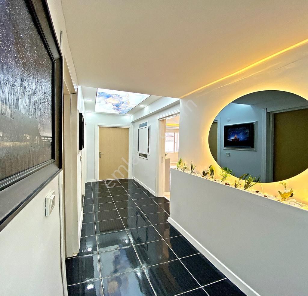 Kale Yapıdan Metrobüs Lokasyonun Da Satılık 2+1 Daire - Görsel 8