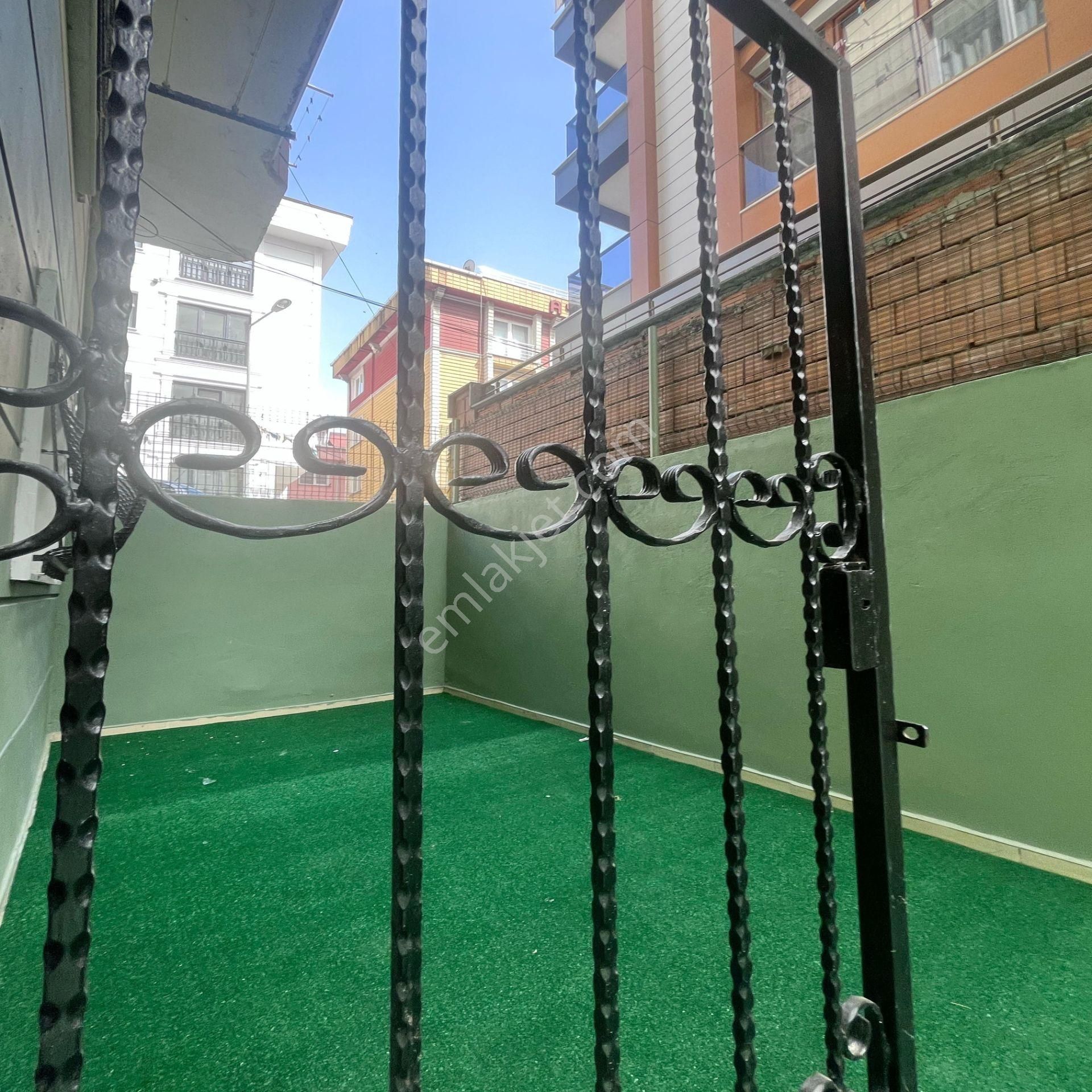 Kale Yapıdan Metrobüs Lokasyonunda Satılık 2+1 Bahçe Katı - Görsel 10