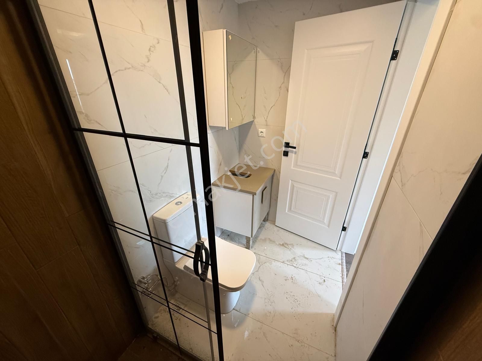 Delux'den Atatürk Mahallesi Gözde Konumda Satılık Lux 3+1 Daire - Görsel 28